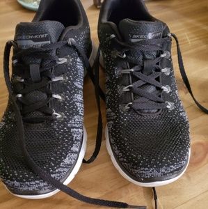 Sketchers Running shoes